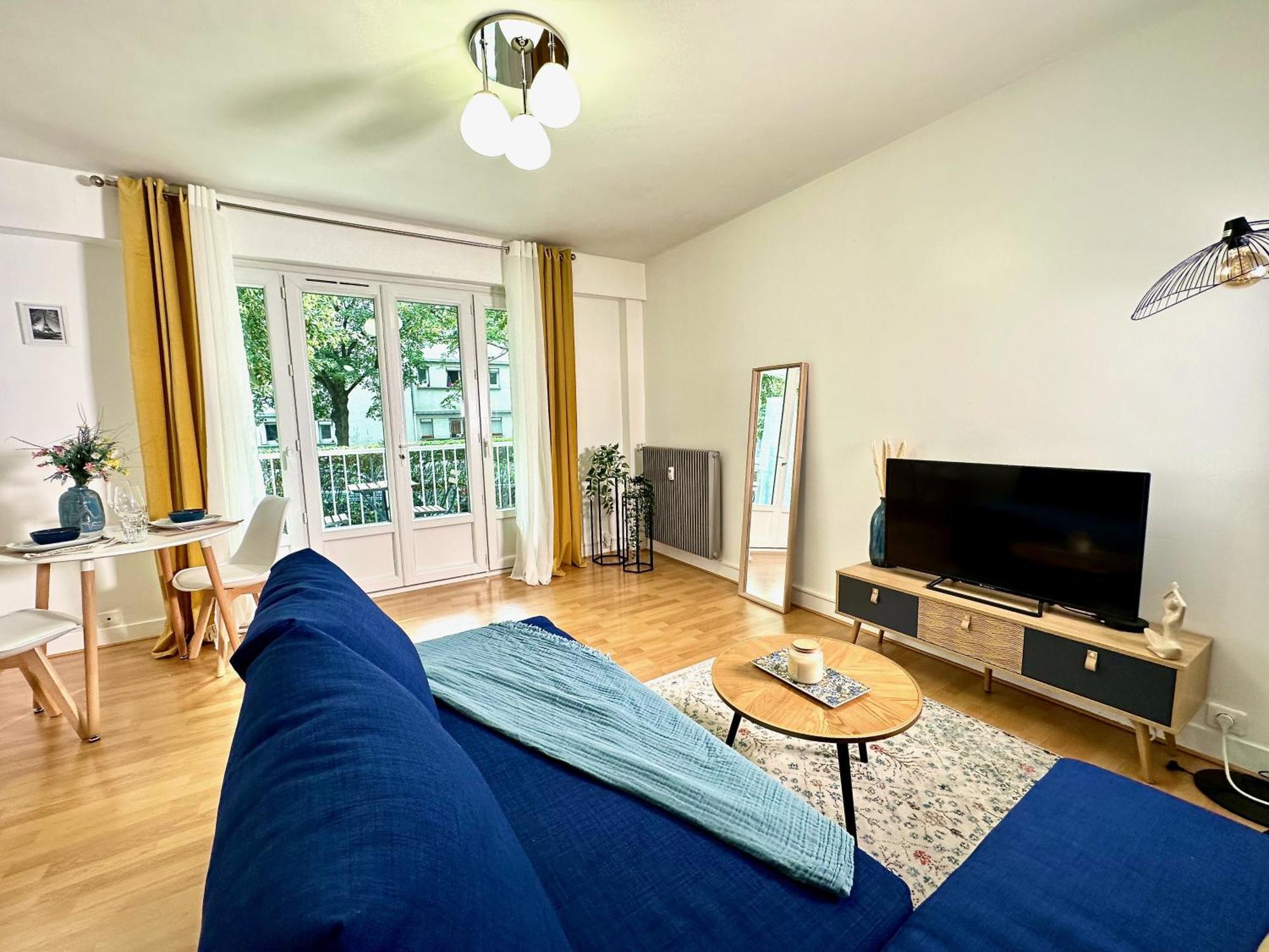 Le Bleu Soleil - A 2 Min Du Metro - 7 Min De Paris Apartment Maisons-Alfort Luaran gambar
