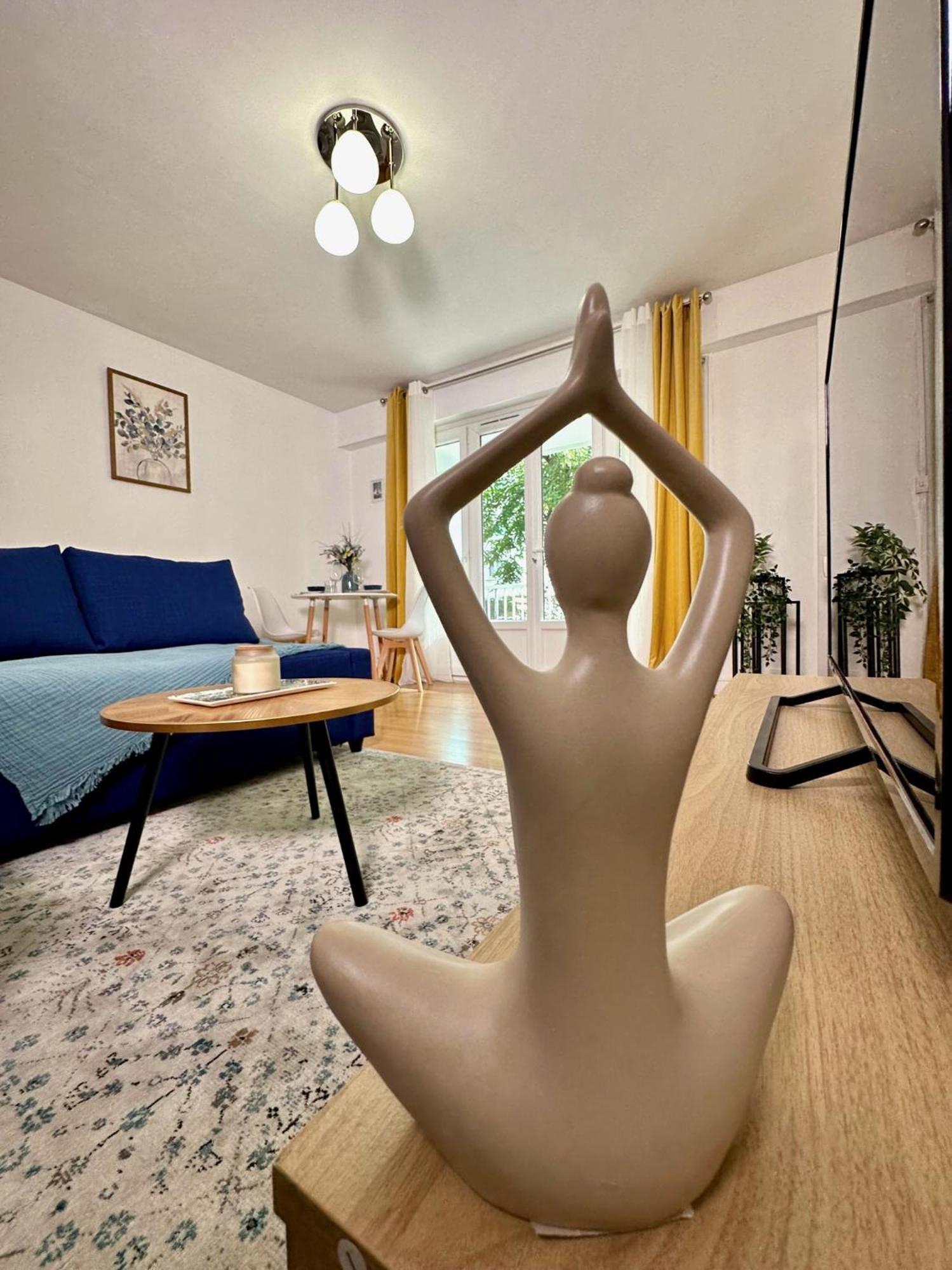 Le Bleu Soleil - A 2 Min Du Metro - 7 Min De Paris Apartment Maisons-Alfort Luaran gambar