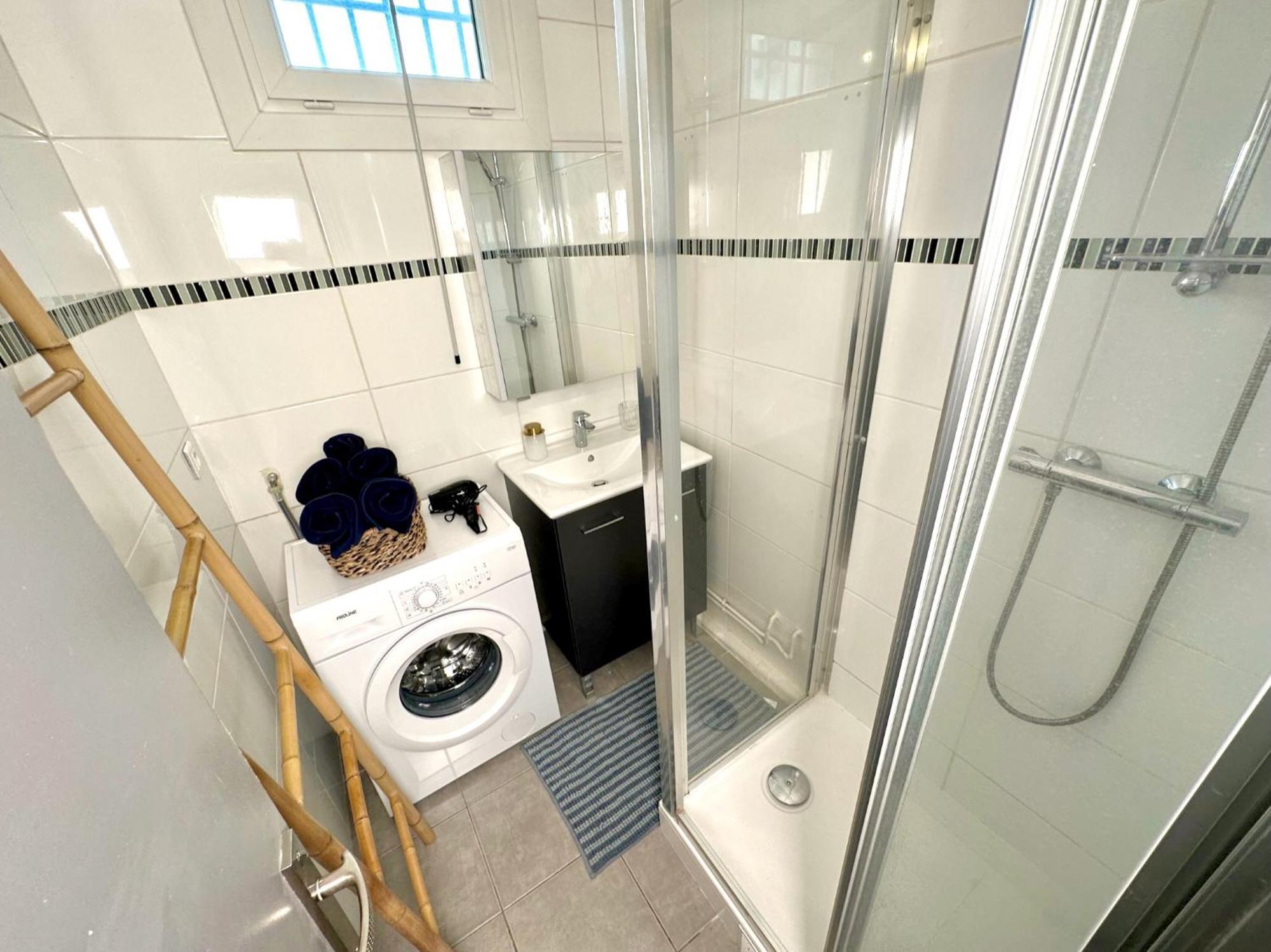 Le Bleu Soleil - A 2 Min Du Metro - 7 Min De Paris Apartment Maisons-Alfort Luaran gambar